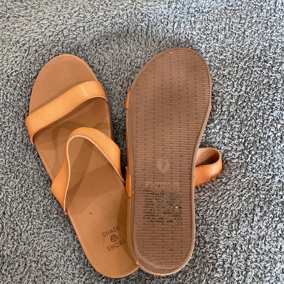 Target sandals - Picture 2 of 3